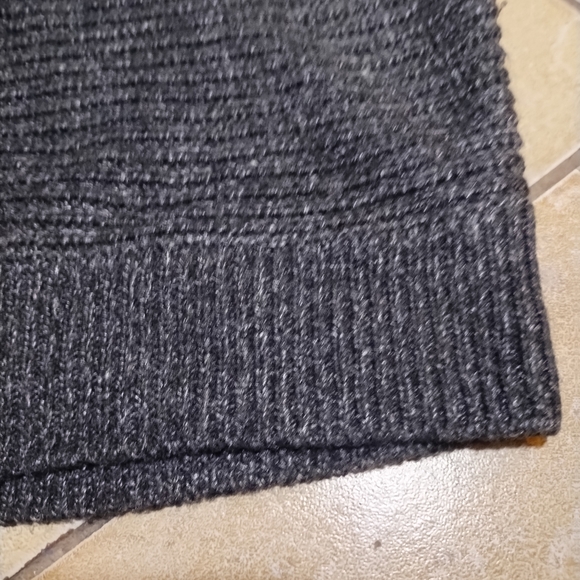 Ellen Tracy Women's Grey Knit Sweater Top Size Medium - Picture 5 of 8